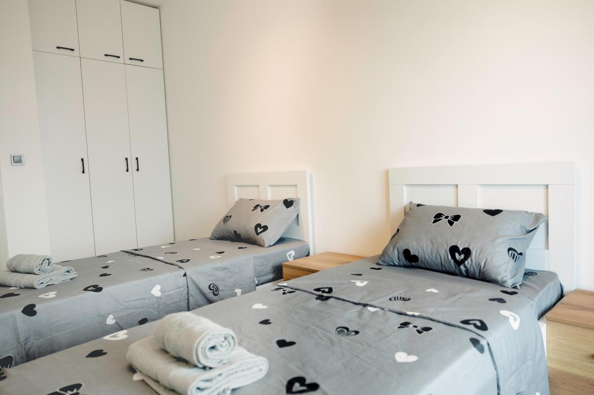 33Rd Floor Twin Apartments In Cevahir Sky City Complex With Pool, Spa, Fitness And Parking Included In Price Skopje Eksteriør billede