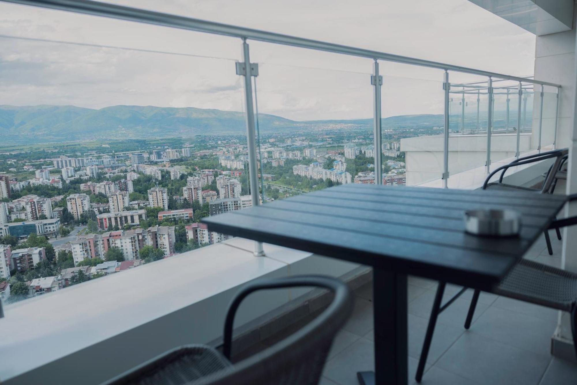 33Rd Floor Twin Apartments In Cevahir Sky City Complex With Pool, Spa, Fitness And Parking Included In Price Skopje Eksteriør billede