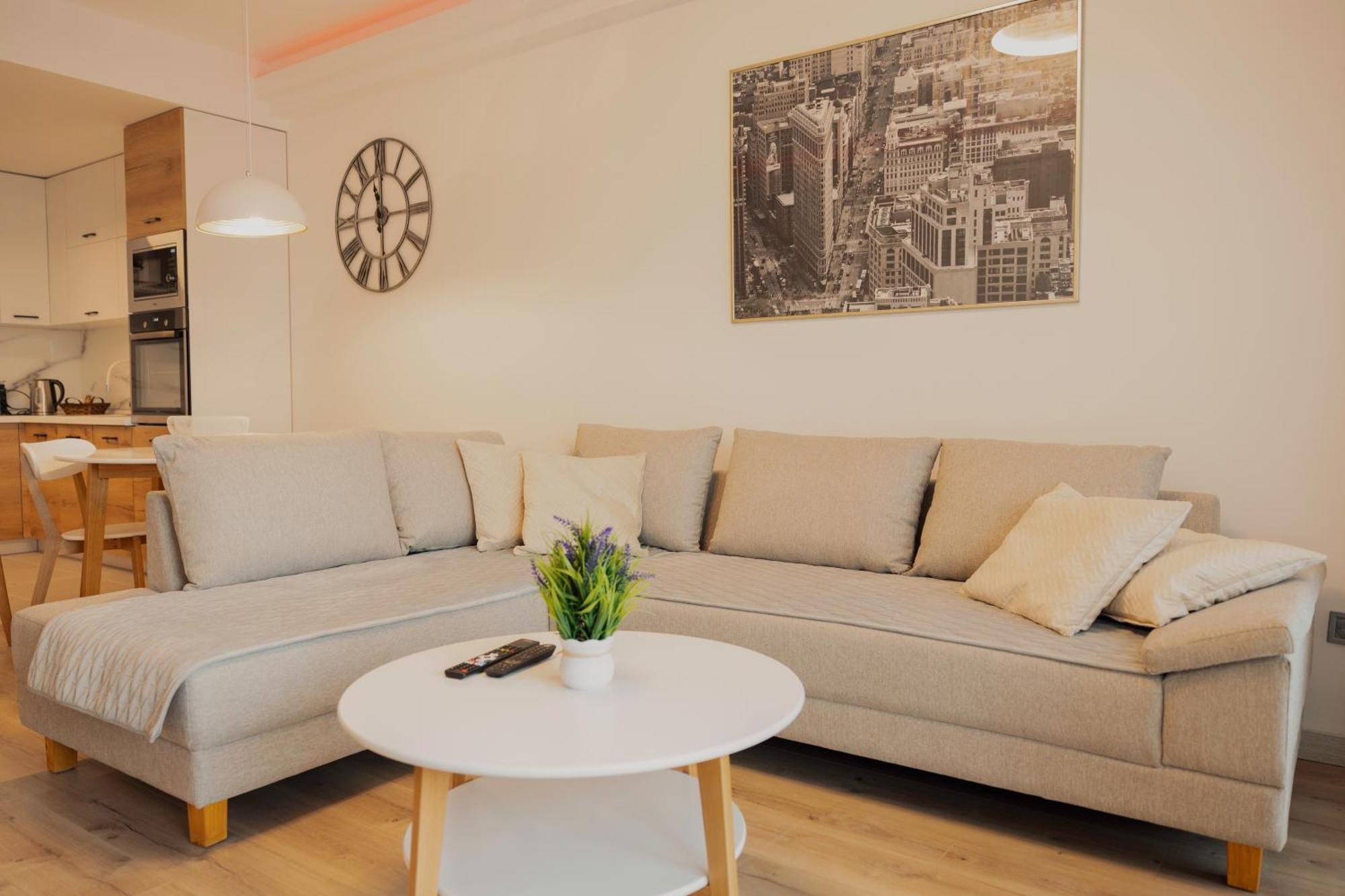 33Rd Floor Twin Apartments In Cevahir Sky City Complex With Pool, Spa, Fitness And Parking Included In Price Skopje Eksteriør billede